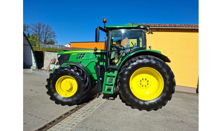Traktor John Deere 6155R