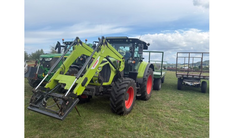 Claas ARION 550 CMATIC