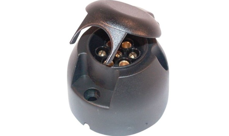 Zásuvka 7. pólová PVC, 12 V - Hella