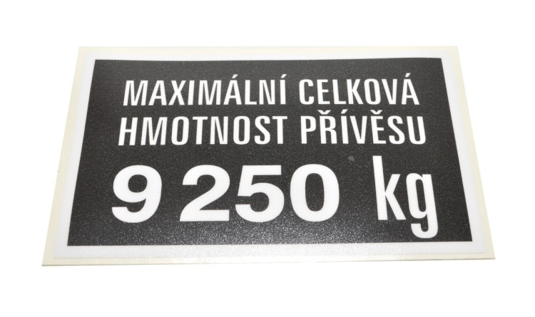 Štítek - hmotnost přívěsu 9250 kg (URI)
