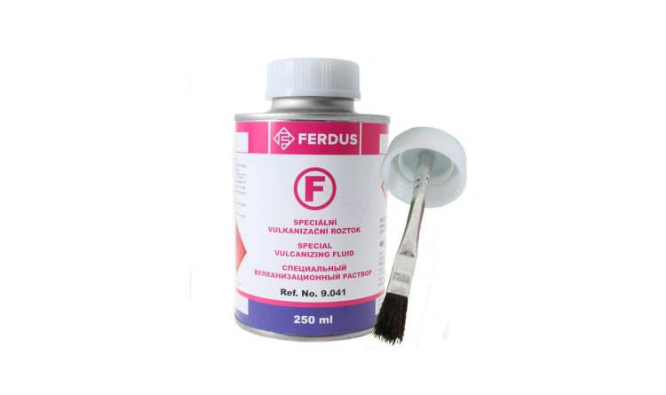 Speciální vulkanizační roztok F 250 ml + menší štětec
