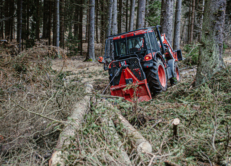 Zetor Proxima CL s lesní nástavbou_0197