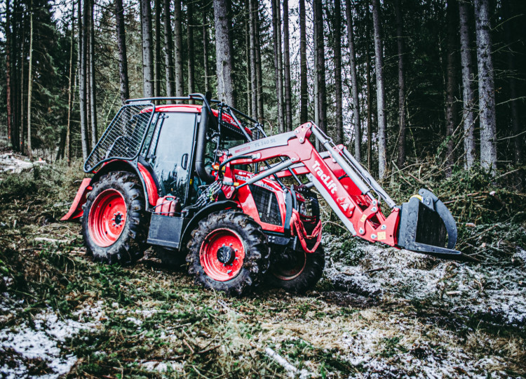 Zetor Proxima CL s lesní nástavbou_0166