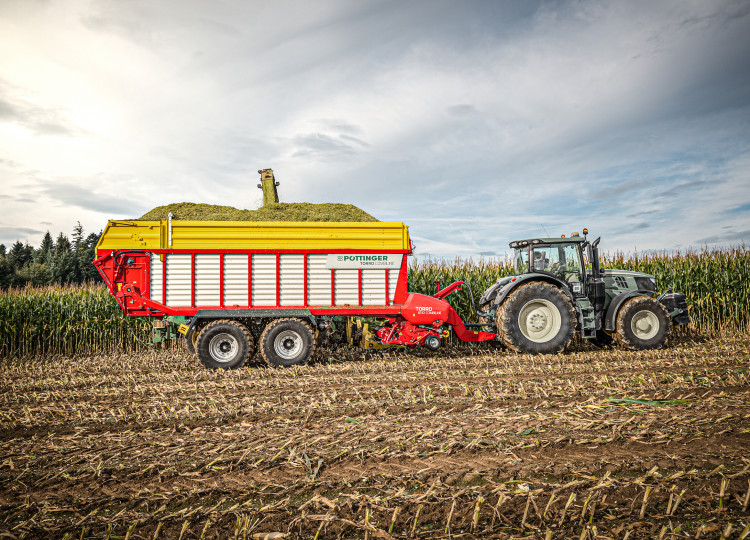 Pöttinger Torro – sbírá, řeže a transportuje