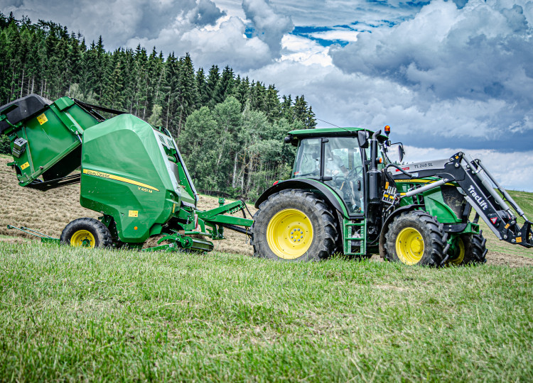 Lis John Deere  V451M