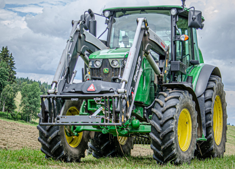 Lis John Deere  V451M