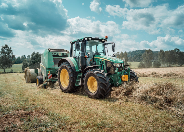 John Deere 6 120 M