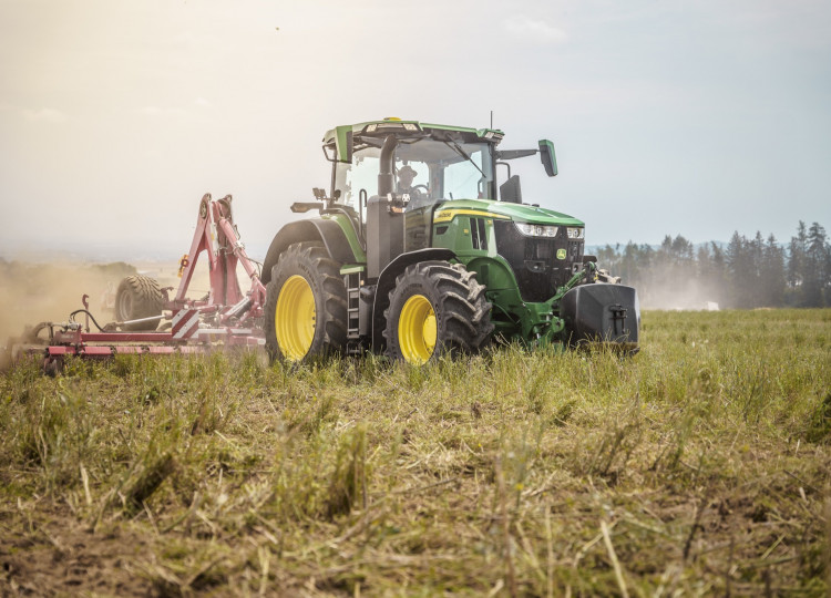 John Deere 7R | 38. díl Agrozet od A do Zet