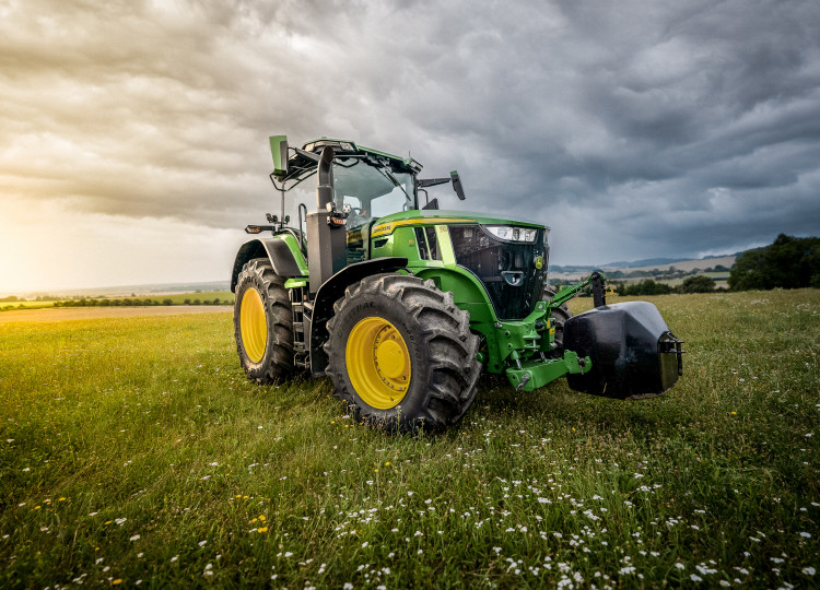 John Deere 7R | 38. díl Agrozet od A do Zet