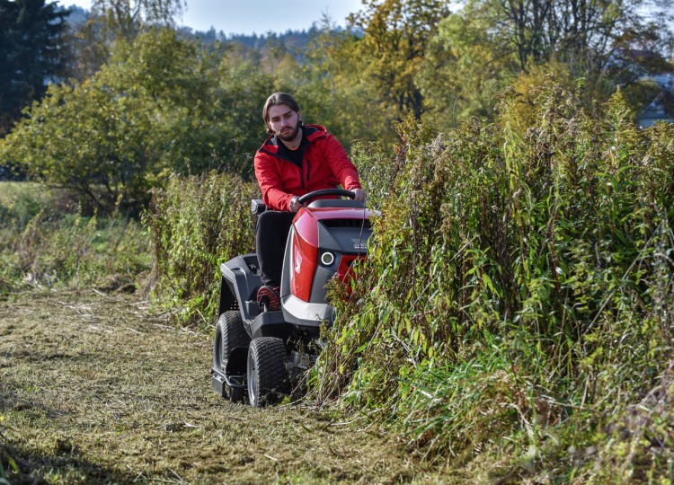 SECO - Traktory pro každou zahradu