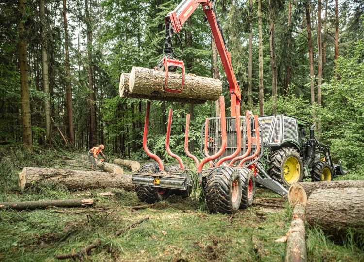 Vyvážecí vlek KRPAN s lesní nástavbou John Deere | 46. díl Agrozet od A do Zet