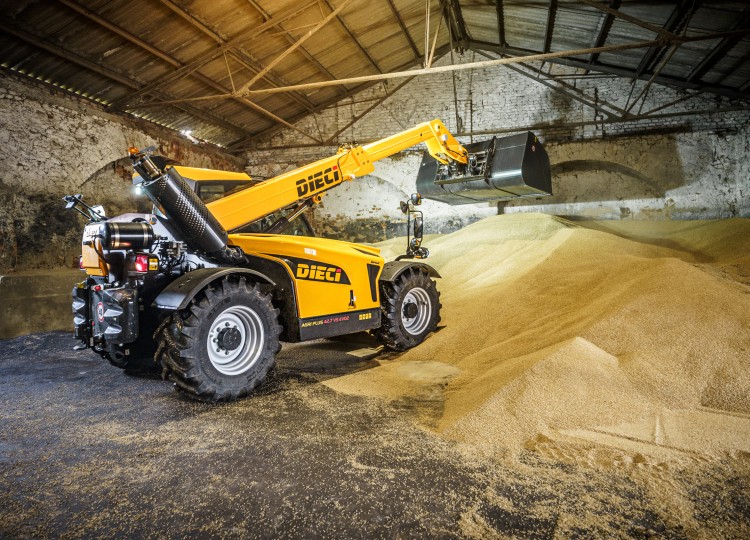 Dieci Agri Plus 42.7: Manipulátor pro každodenní nasazení na farmě
