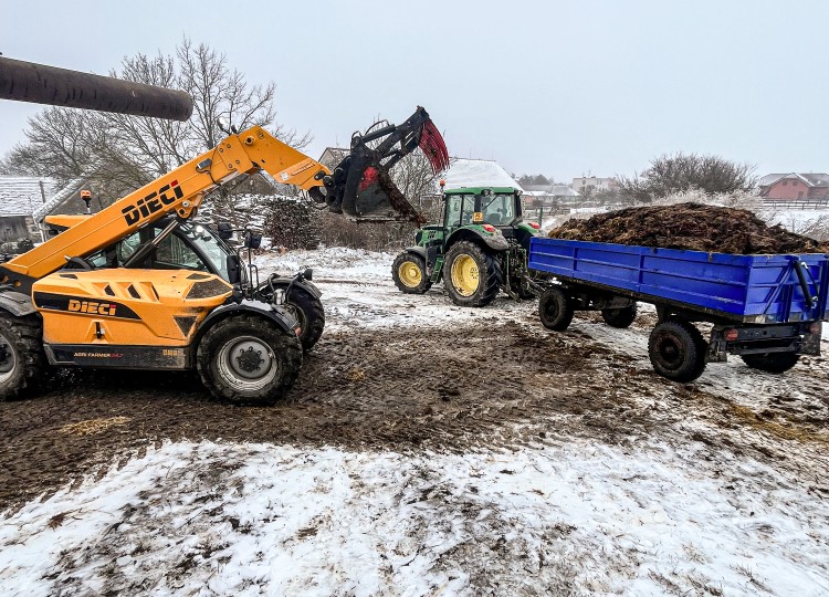 Stroje od nás u Vás! | Dieci Agri Farmer 34.7 na rodinné farmě Ptáčov