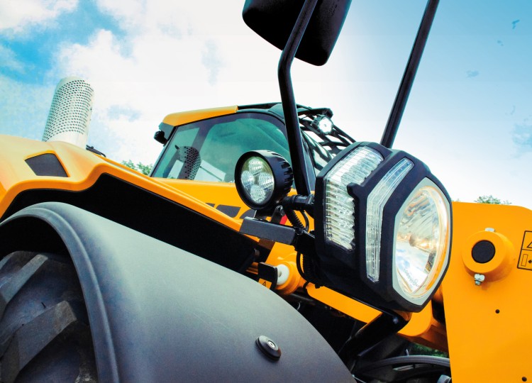 Dieci Agri Farmer 30.7 & 34.7: Dva siláci pro každodenní práci na farmě