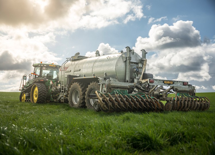 Fliegl – aplikace kejdy, digestátu a močůvky