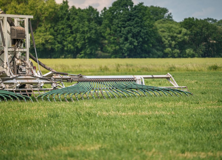Fliegl cisterny a příslušenství: Moderní řešení pro efektivní hospodaření s kejdou