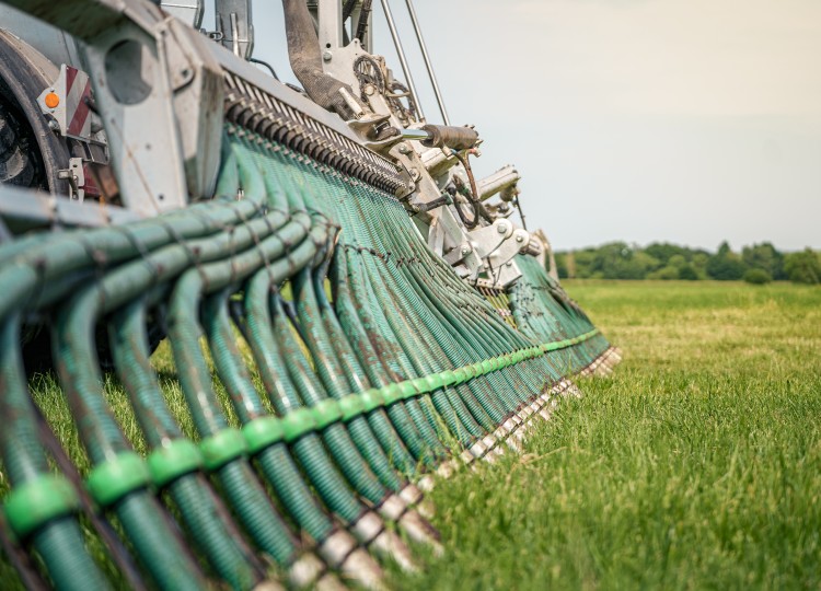 Fliegl cisterny a příslušenství: Moderní řešení pro efektivní hospodaření s kejdou