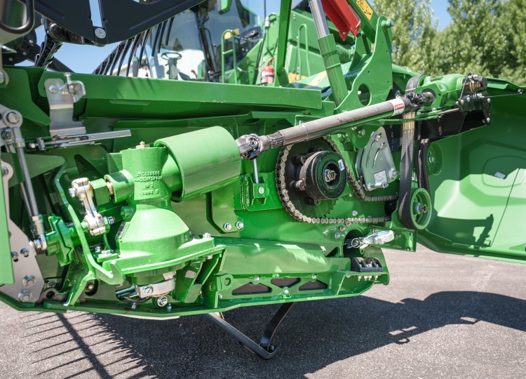 John Deere T6 700 – výkonný a inteligentní kombajn pro moderní sklizeň