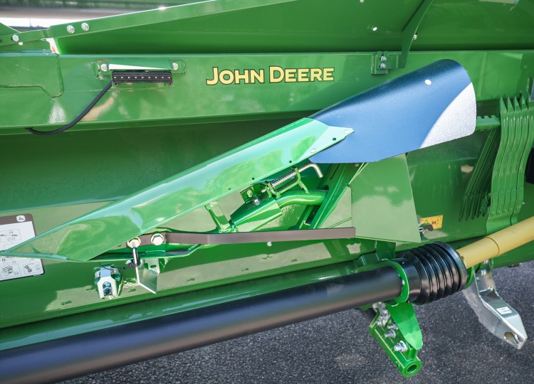 John Deere T6 700 – výkonný a inteligentní kombajn pro moderní sklizeň
