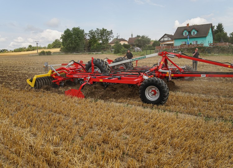 Stroje od nás u vás – Pöttinger Terria 5030 v podniku Vacek agro