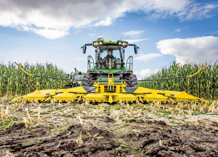 Nová generace řezaček je tady: John Deere představuje řadu F8 a F9