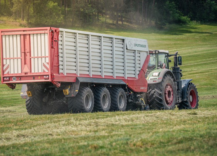 Pöttinger JUMBO 8540 | 57. díl Agrozet od A do Zet