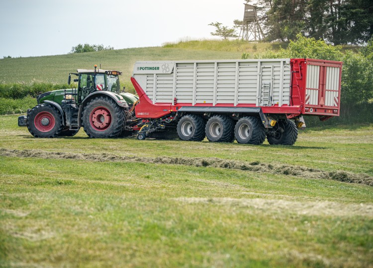 Pöttinger JUMBO 8540 | 57. díl Agrozet od A do Zet