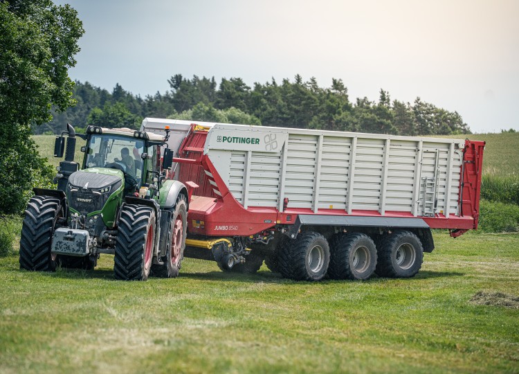 Pöttinger JUMBO 8540 | 57. díl Agrozet od A do Zet