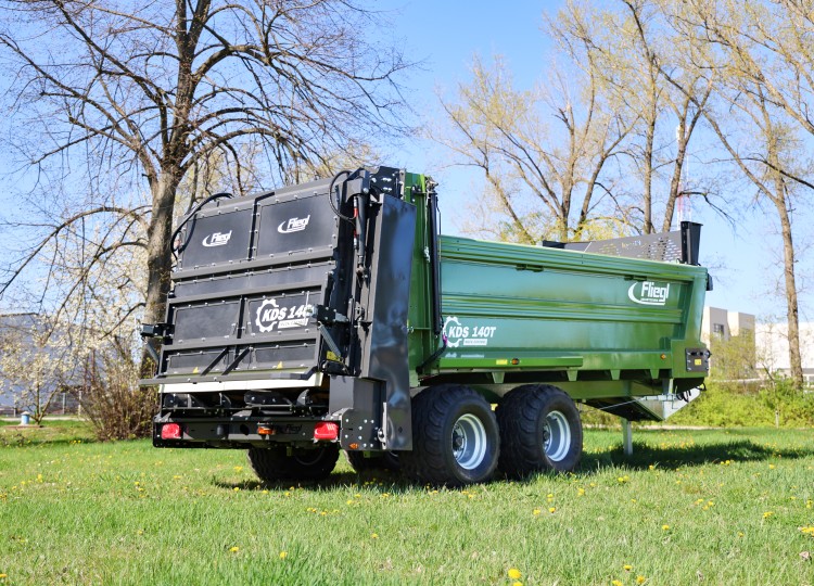 Novinka Fliegl KDS 140 Tandem přináší stabilitu, výkon a šetrnost k půdě